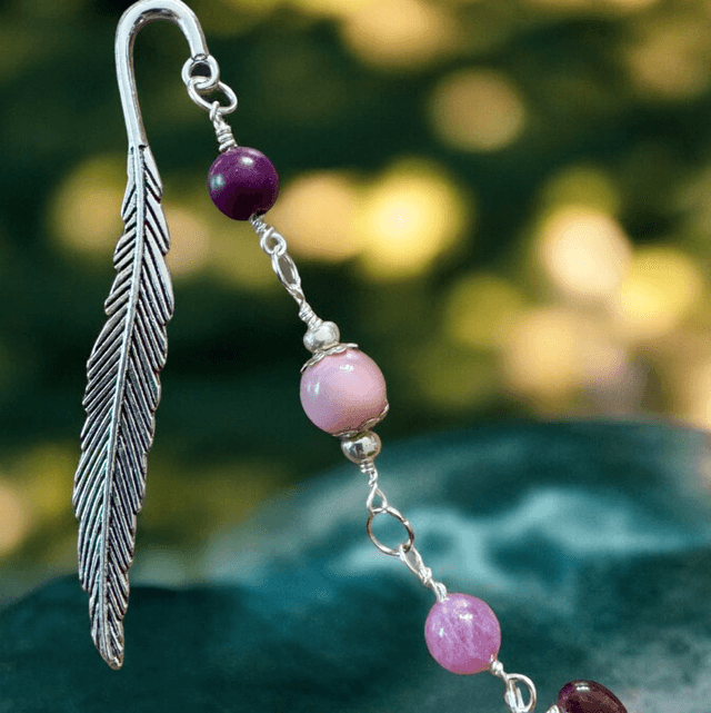 Elegant feather bookmark