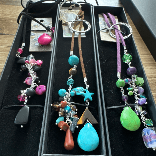 Lariat Necklaces 